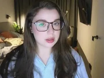 tutti_frutti_ on Chaturbate 