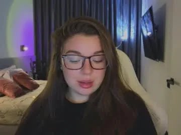 tutti_frutti_ on Chaturbate 