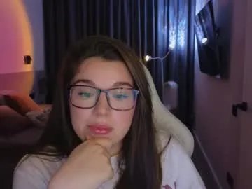 tutti_frutti_ on Chaturbate 