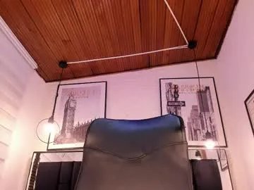 Freechat tylla_ on Chaturbate