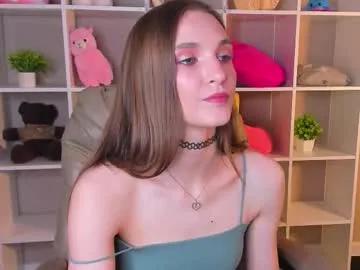 virdjinia_green from Chaturbate is Freechat
