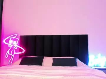 Wowlovie666 from Chaturbate