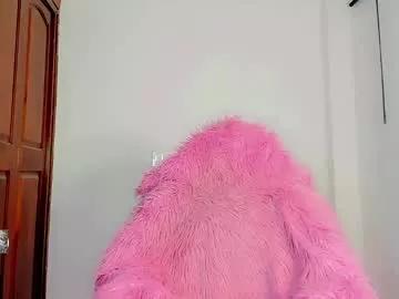 Try girls webcam shows. Sweet cute Free Performers.