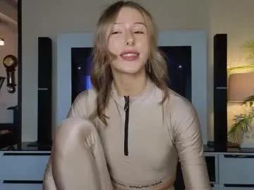 yononeey on Chaturbate 