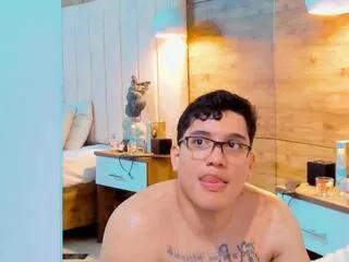 esteban_morenoo from Flirt4Free