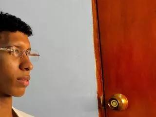 niico_santana from Flirt4Free