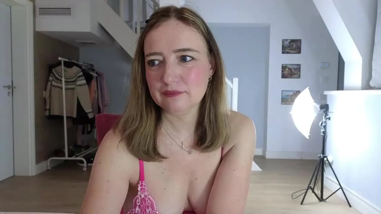 Offline Blue_Angel_Sweet on Streamray