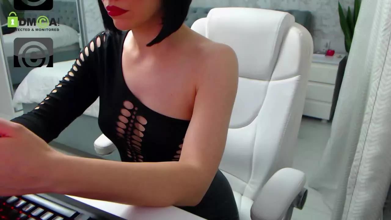 elly_elysseee from Streamray