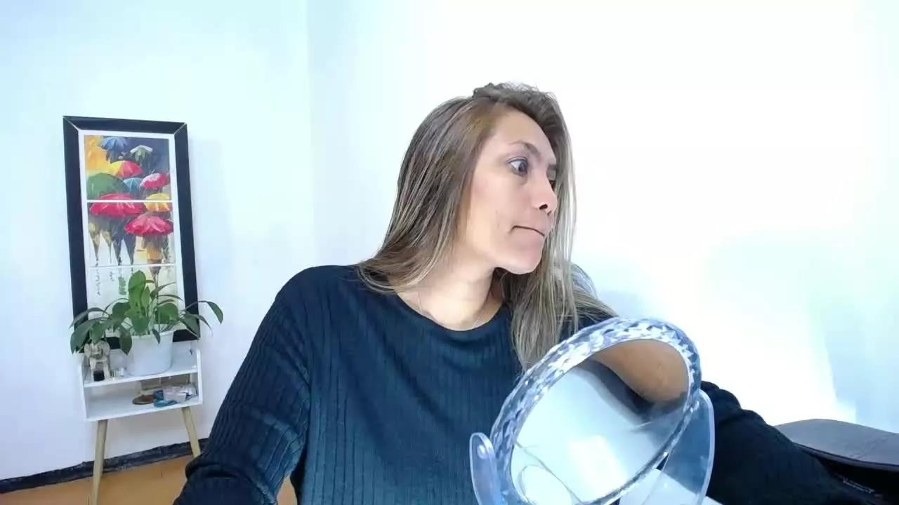 Lara_SSquirt from Streamray