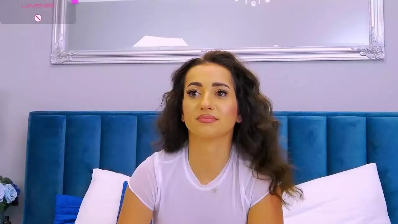 Offline LexiLovinn on Streamray