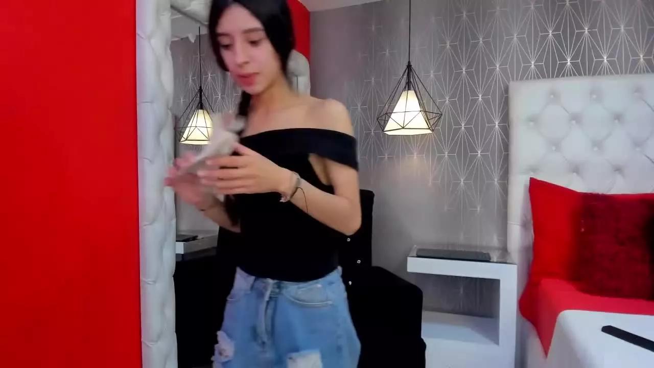 SaraClarker from Streamray