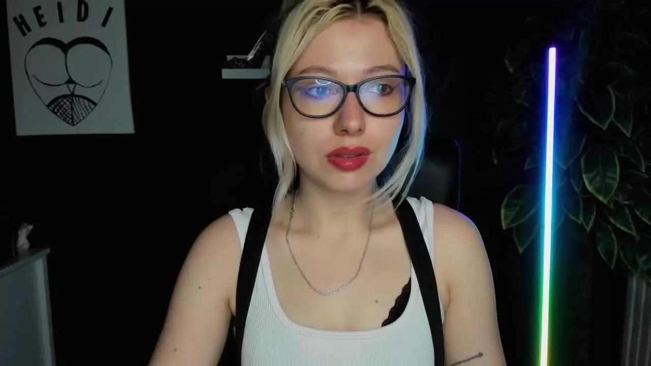 tasty_Heidi from Streamray