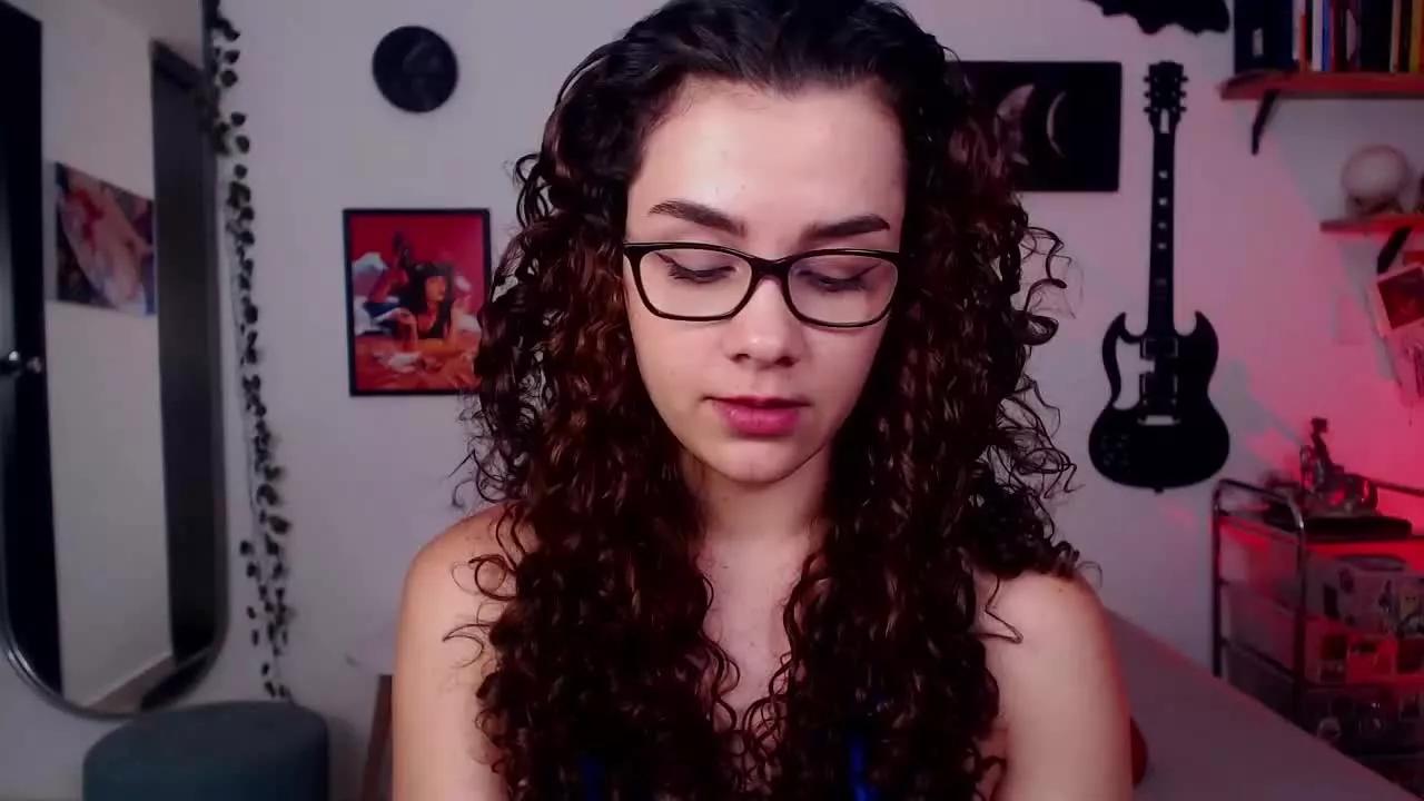 TinnyFoxxy from Streamray