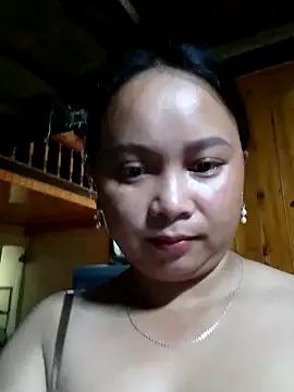 -Kitty-92 from StripChat is Freechat