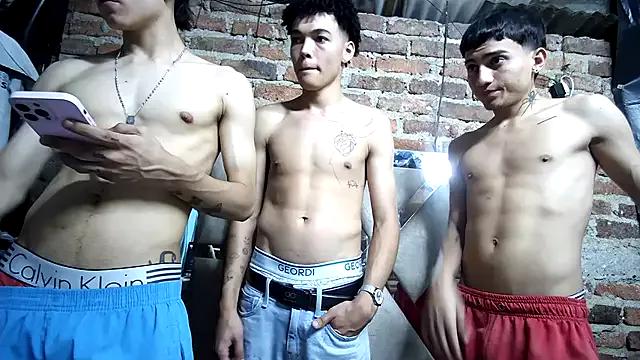 777_camilo from StripChat is Freechat