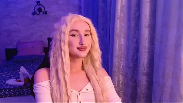 _Honey_sunset_ from StripChat is Freechat