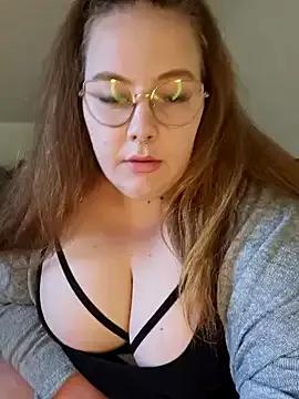 _Julie_x from StripChat is Freechat