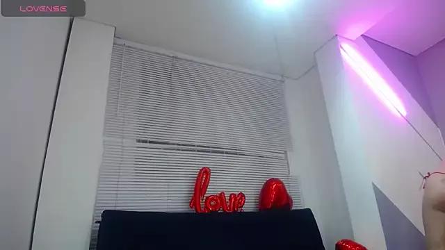 Try girls webcam shows. Sweet cute Free Performers.