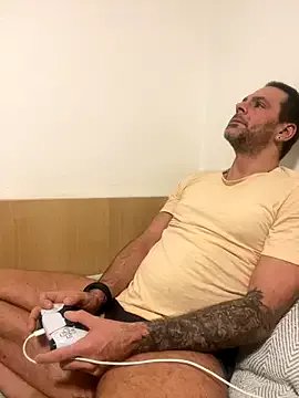 Freechat _madbull_ on StripChat