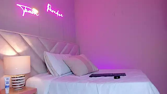 Try girls webcam shows. Sweet cute Free Performers.