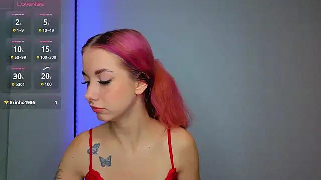 A_Karolina from StripChat is Freechat
