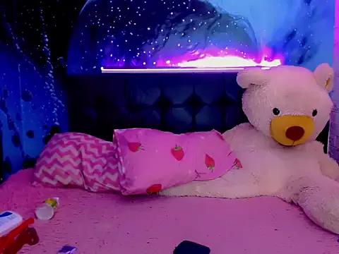 Try girls webcam shows. Sweet cute Free Performers.
