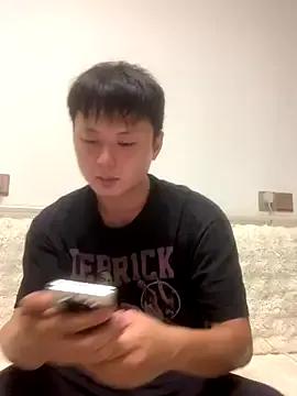 Acuteman from StripChat is Freechat