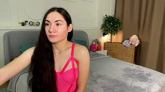 Freechat Adele_Shy on StripChat