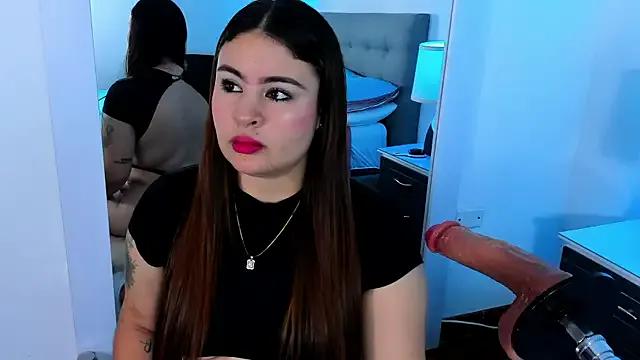 AdeleJhones from StripChat is Freechat