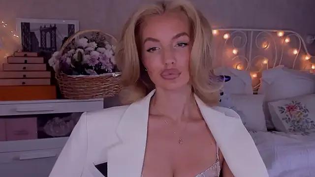 Freechat aestetick on StripChat