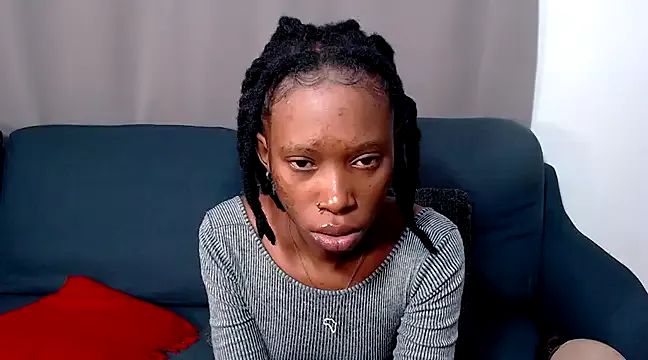 AfricanPuffy from StripChat is Freechat
