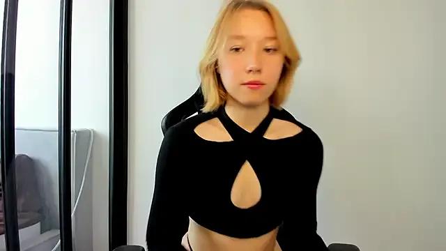 Agatha_May from StripChat is Freechat