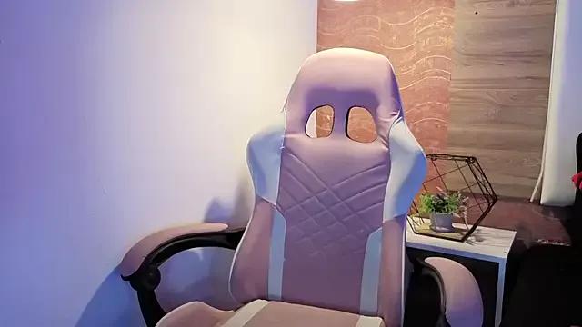 AgnesIvanova from StripChat is Freechat