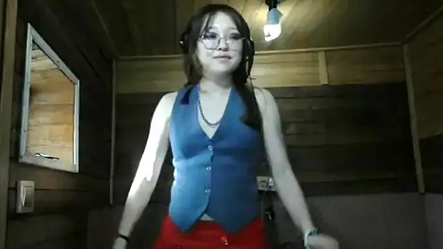 AiCress from StripChat is Freechat
