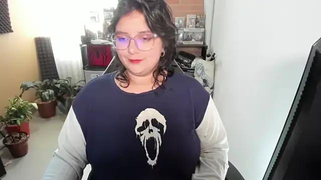 Try girls webcam shows. Sweet cute Free Performers.