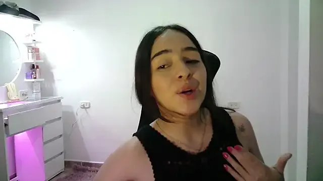 Freechat aineangeel on StripChat