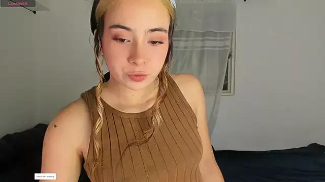Try girls webcam shows. Sweet cute Free Performers.