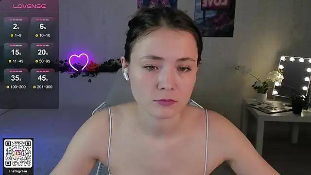 Akemila from StripChat is Freechat