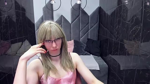 Try girls webcam shows. Sweet cute Free Performers.