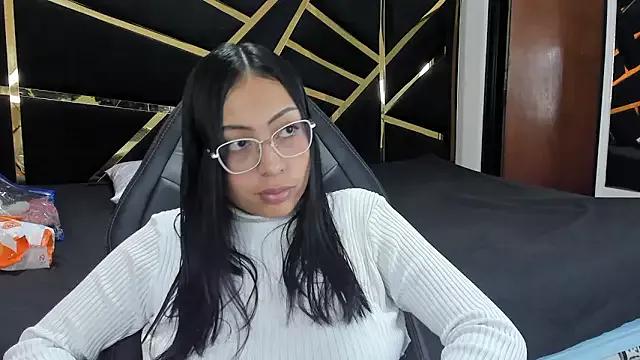 Try girls webcam shows. Sweet cute Free Performers.