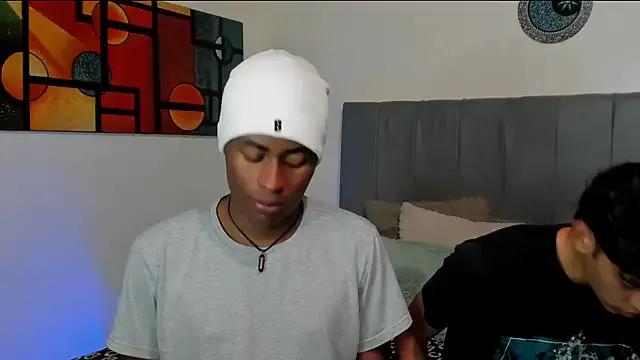 Aland_Criss from StripChat is Freechat