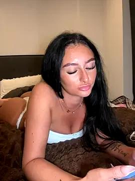 AlexandraLovex from StripChat is Freechat