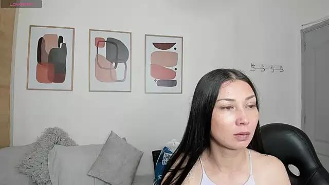 Alexia_milf_ from StripChat is Freechat