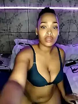 alexis_skyy from StripChat is Freechat