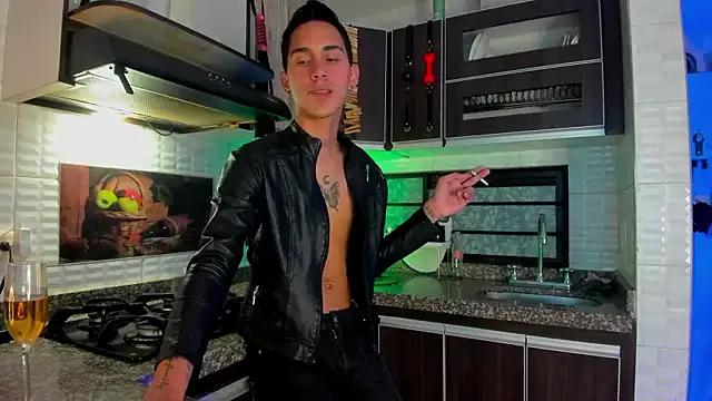 Alexmillers from StripChat