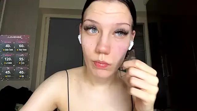 AlfredaBillegas from StripChat