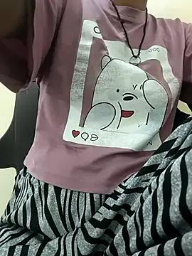 Alia-00 from StripChat is Freechat