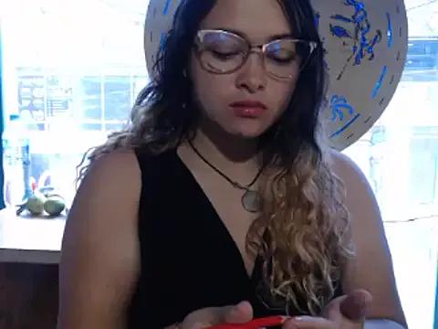 Try girls webcam shows. Sweet cute Free Performers.