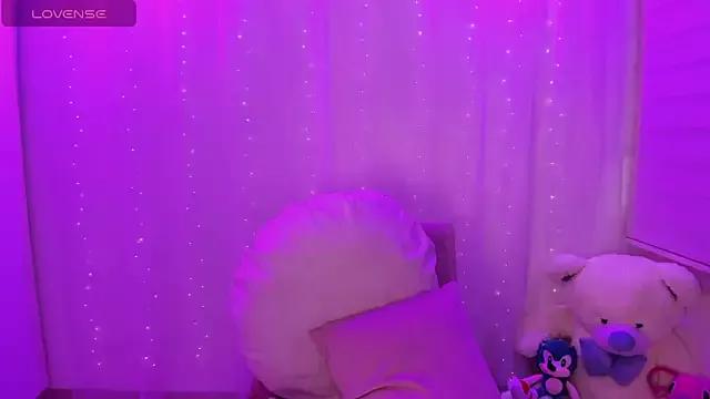 Alice_winter_ from StripChat is Freechat