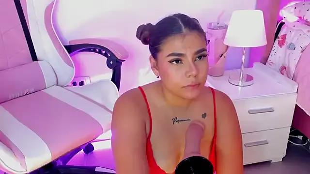 Try girls webcam shows. Sweet cute Free Performers.